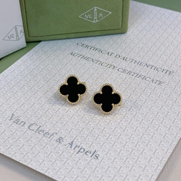 fake van cleef earring in real gold