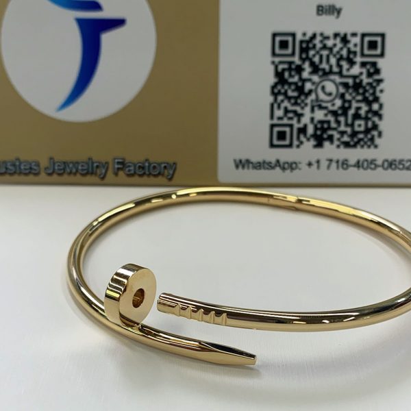 Cartier juste un clou bracelet yellow gold