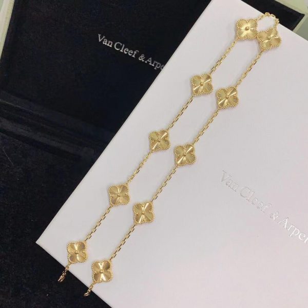 Van Cleef 10 motif necklace gold dupe