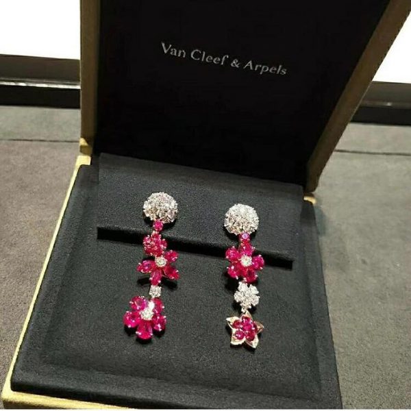 Replica van cleef arpels Folie des Prés earrings