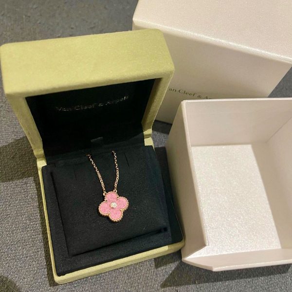 replica van cleef alhambra pendant