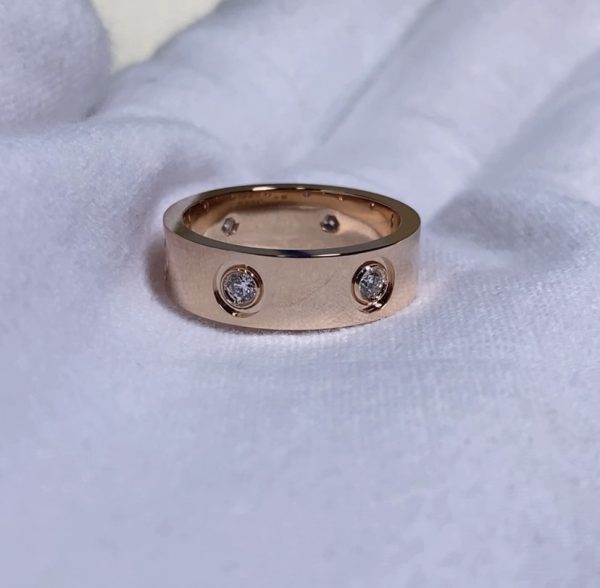 Cartier rose gold ring with diamond