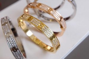 cartier love bracelet replica