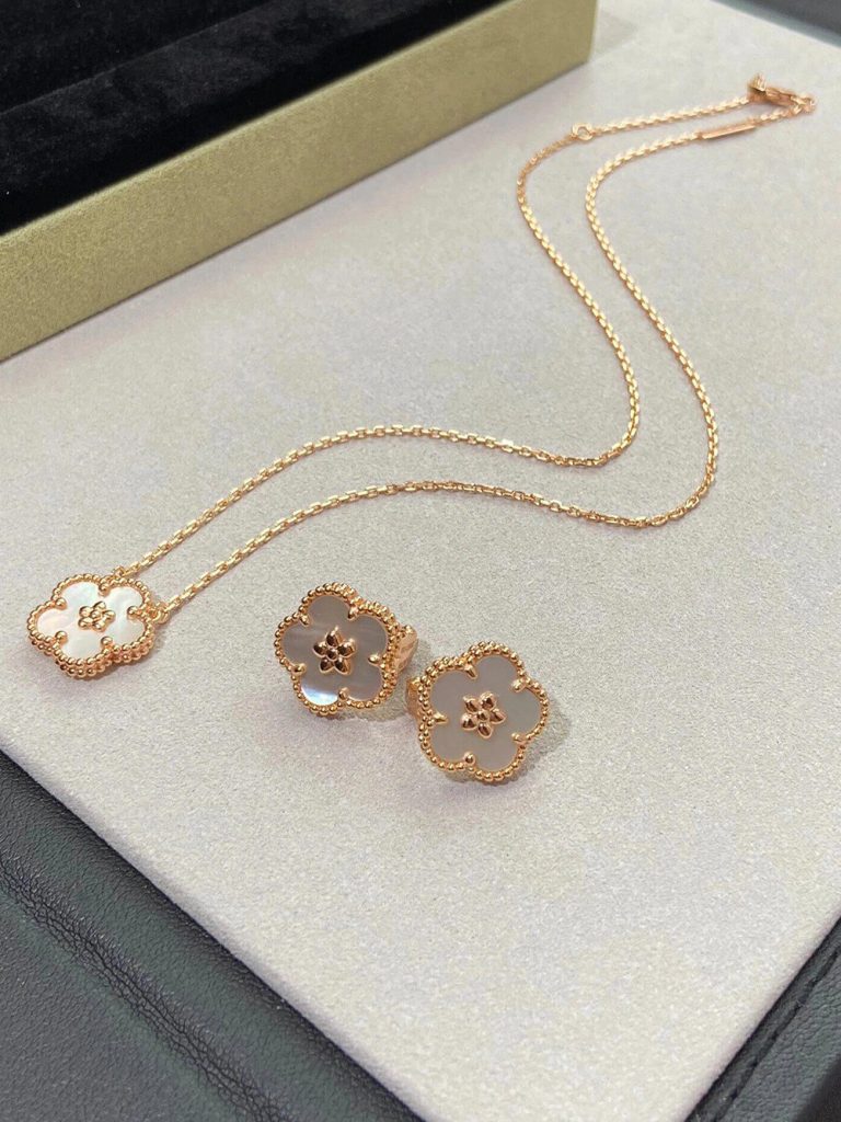 van cleef replica real gold